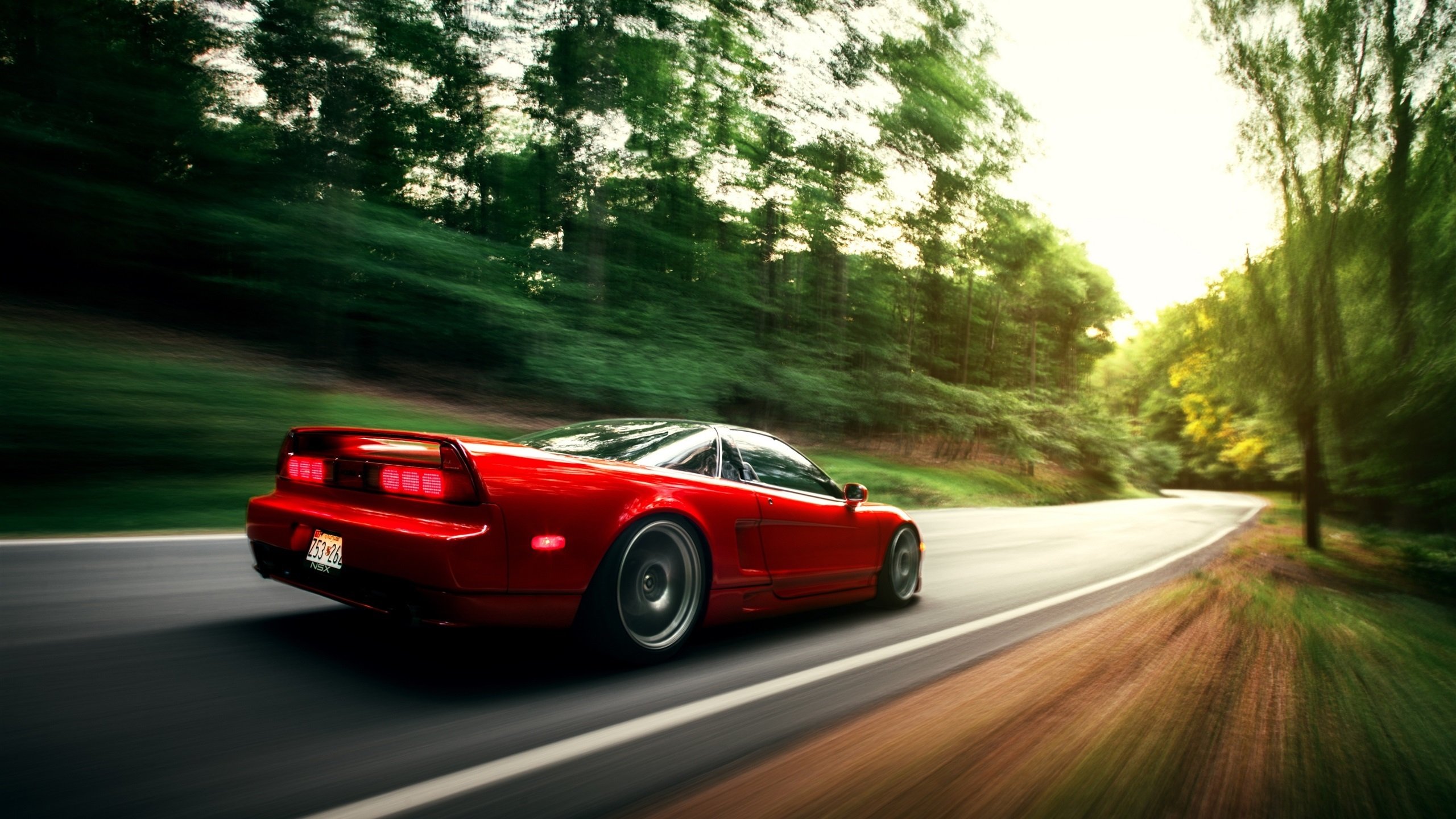 观众自发组织看球团体增强城市间体育文化联结