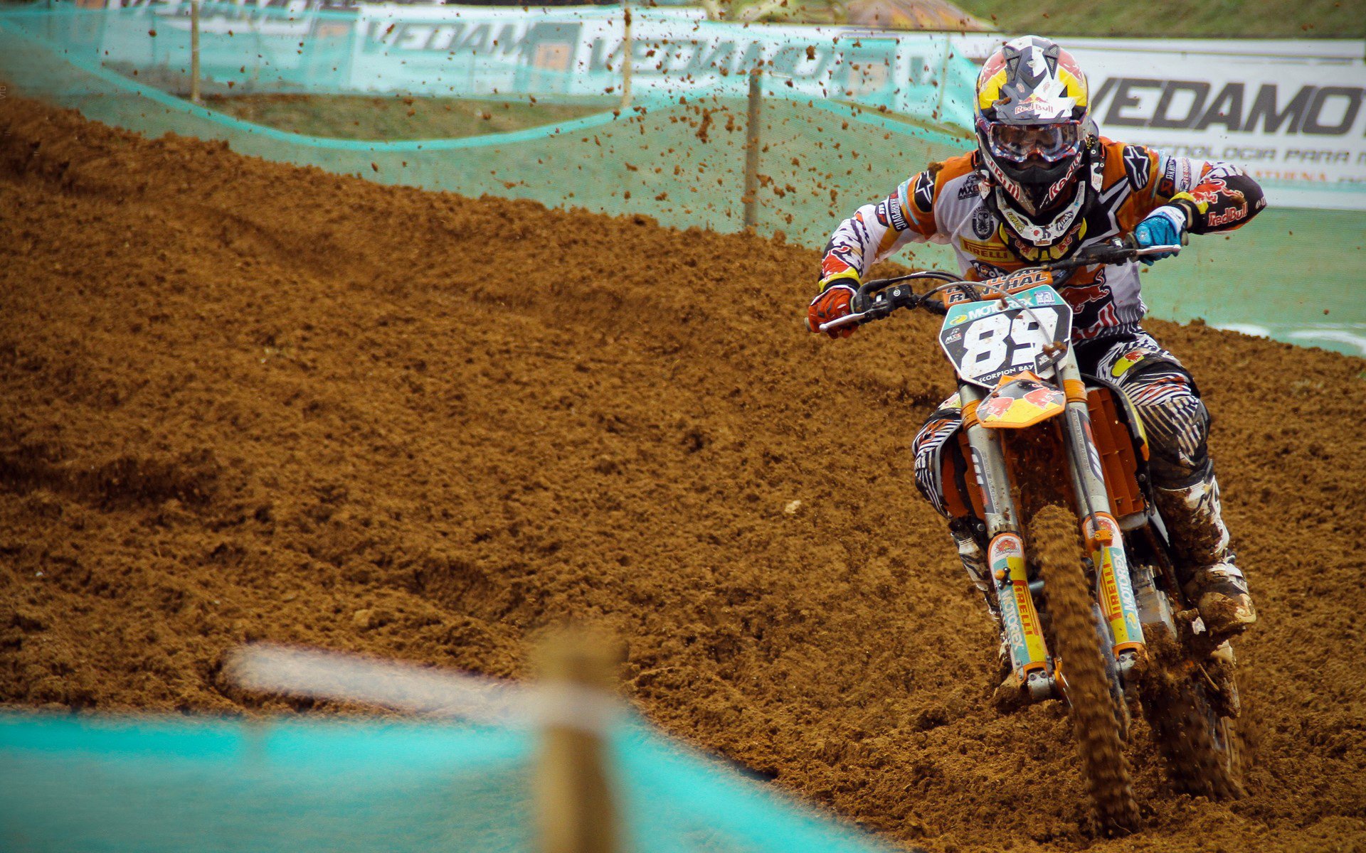 开云在线直播-_新能源探索赛：绿色动力引领的极速体验_，绿色新能源技术应用大赛